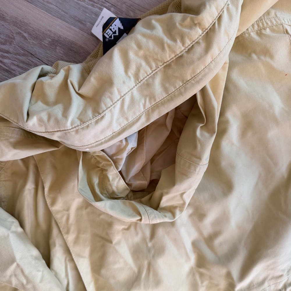 Vintage REI Elements Women XL Pale Yellow Hooded Rain Jacket Mesh Lined - Picture 15 of 15